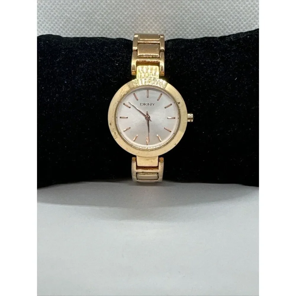 DKNY NY8833 Women's Rose Gold Stainless Steel Analog Dial Quartz Watch JNA513